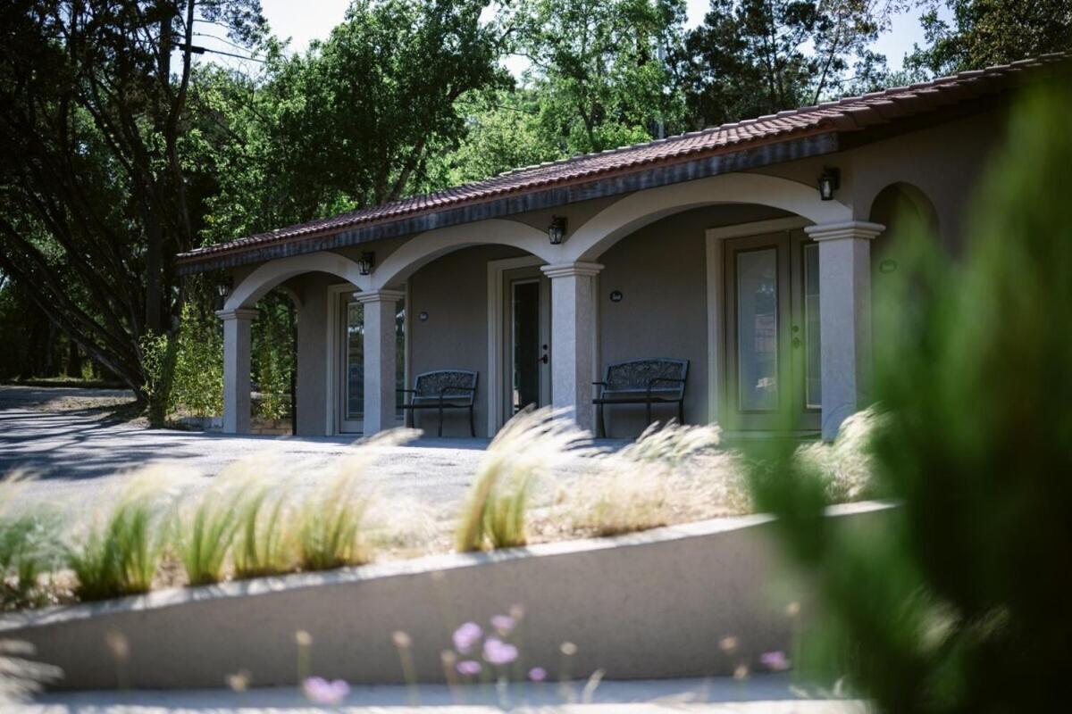 Messina Inn Wimberley Zimmer foto
