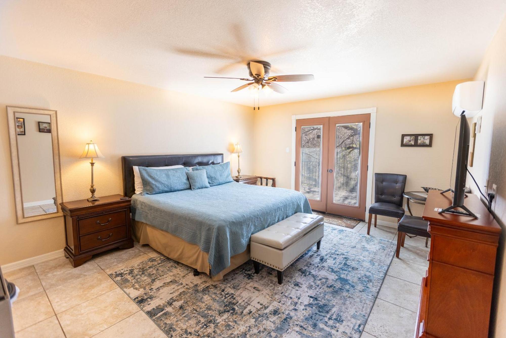 Messina Inn Wimberley Zimmer foto