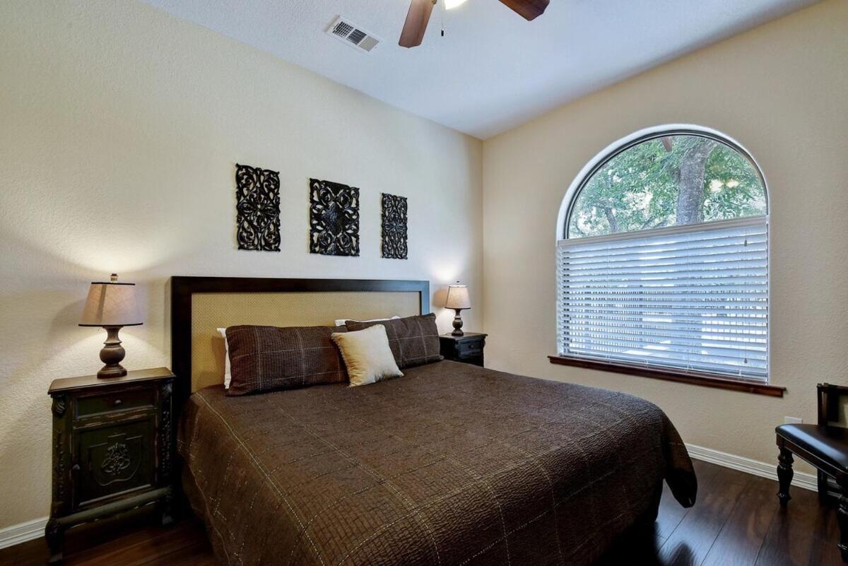 Messina Inn Wimberley Zimmer foto