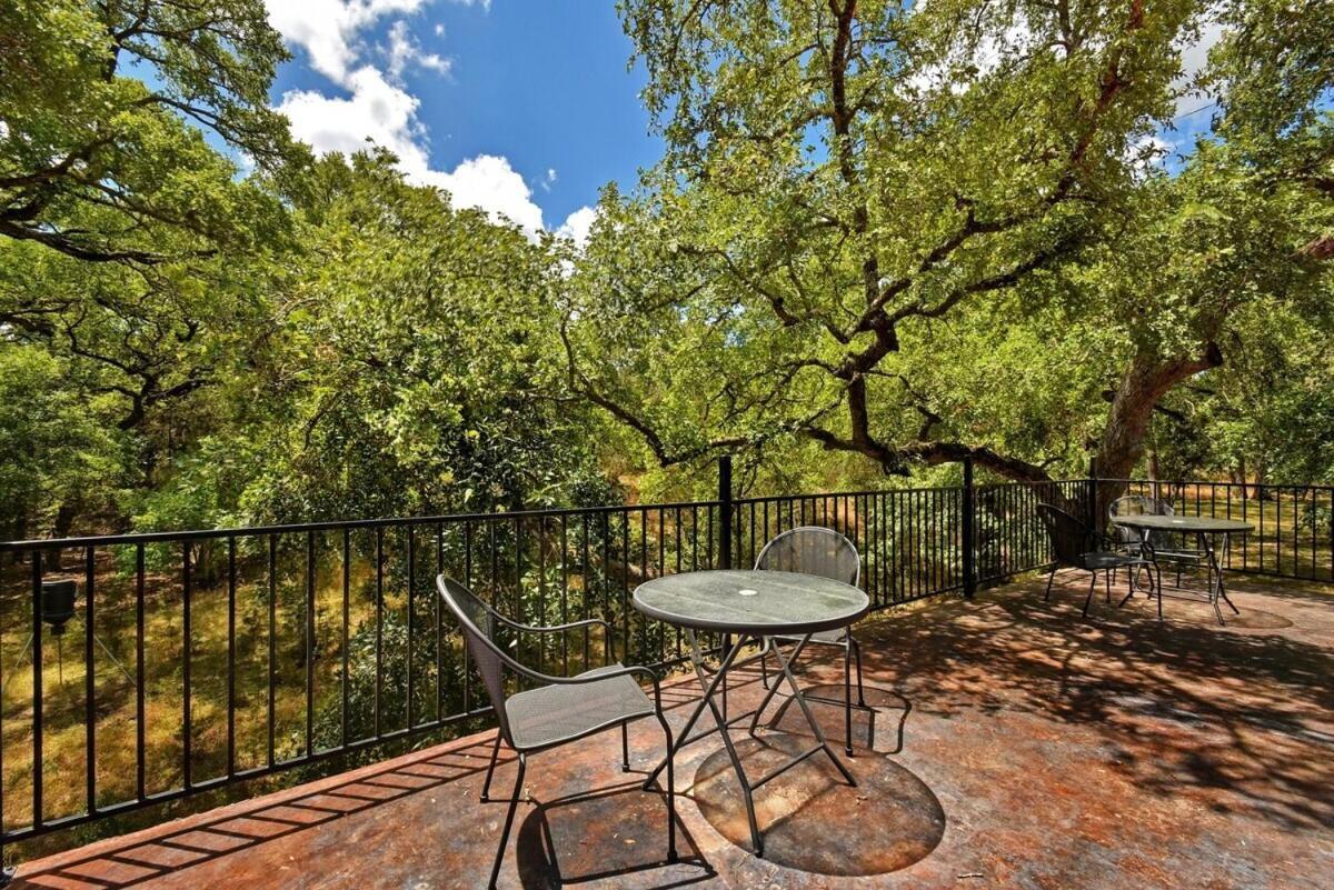 Messina Inn Wimberley Zimmer foto